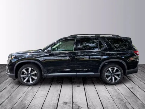 Photos of 2025 Honda Pilot Touring for sale in Savannah, GA at Southern Motors Honda