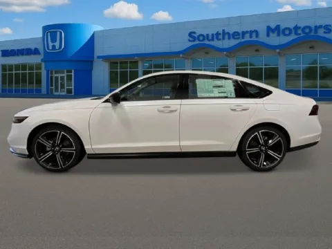 Photos of 2026 Honda Accord SE for sale in Savannah, GA at Southern Motors Honda