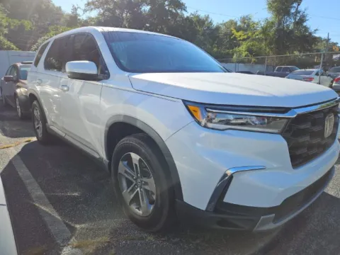 More photos of 2025 Honda Pilot EX-L at Southern Motors Honda, GA