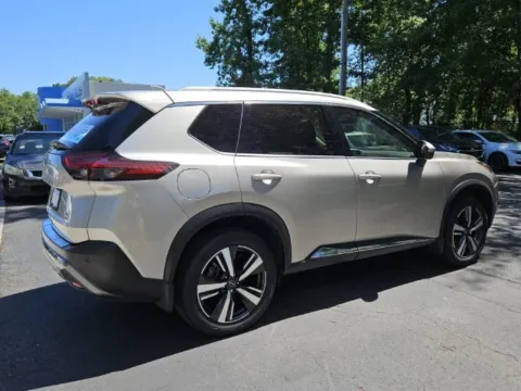 More photos of 2023 Nissan Rogue SL at Southern Motors Acura, GA