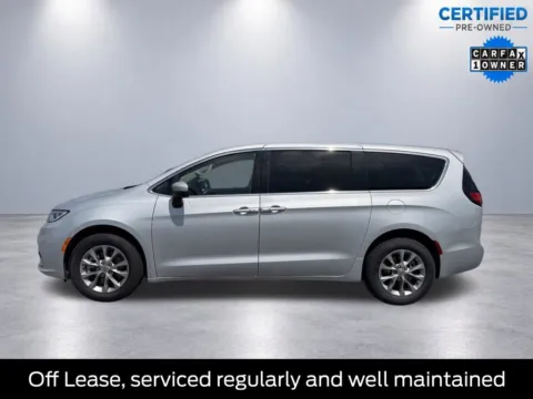 More photos of 2023 Chrysler Pacifica Touring L at Keller Bros Auto Co, PA