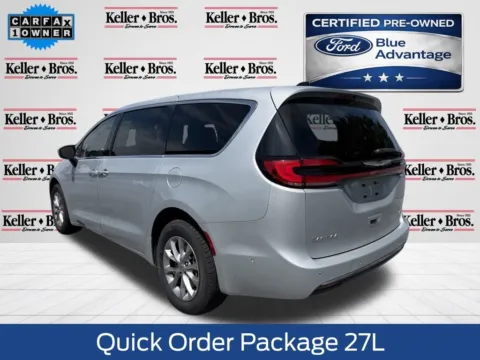 More photos of 2023 Chrysler Pacifica Touring L at Keller Bros Auto Co, PA