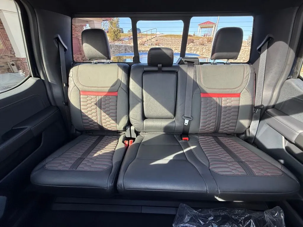 2025 Ford F-150 Lariat - Photo 32