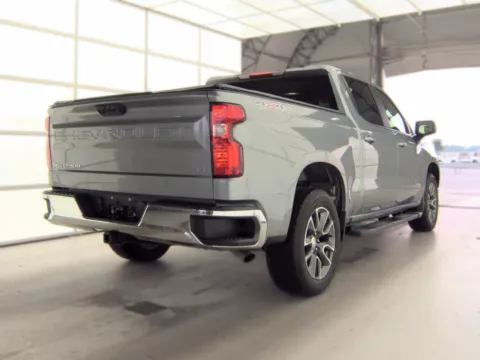 More photos of 2023 Chevrolet Silverado 1500 LT at Clement Supercenter Ohio, OH
