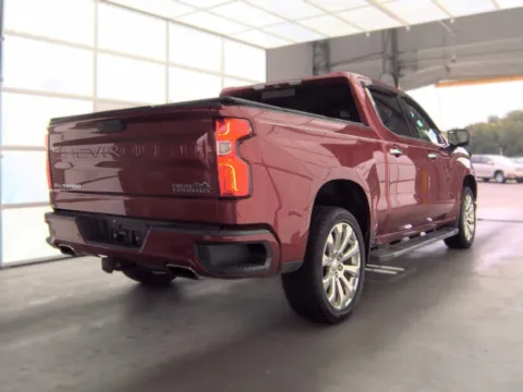 More photos of 2019 Chevrolet Silverado 1500 High Country at Clement Supercenter Ohio, OH