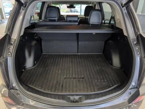 More photos of 2018 Toyota RAV4 Limited at Clement Supercenter Ohio, OH