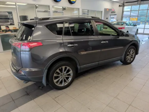 More photos of 2018 Toyota RAV4 Limited at Clement Supercenter Ohio, OH