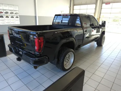 More photos of 2022 GMC Sierra 2500 HD AT4 at Clement Supercenter Ohio, OH