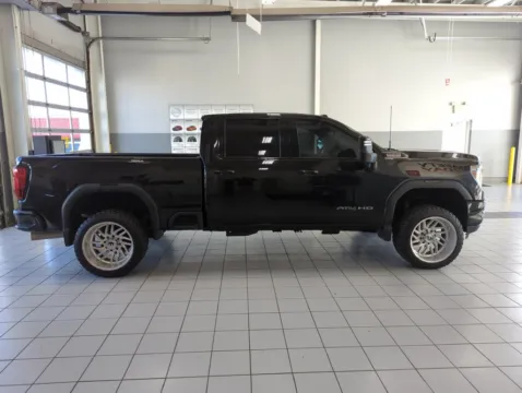 More photos of 2022 GMC Sierra 2500 HD AT4 at Clement Supercenter Ohio, OH
