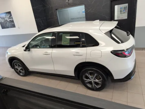 Photos of 2024 Honda HR-V EX-L for sale in Mansfield, OH at Clement Supercenter Ohio