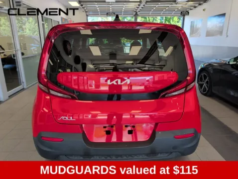 More photos of 2022 Kia Soul LX at Clement Supercenter Ohio, OH