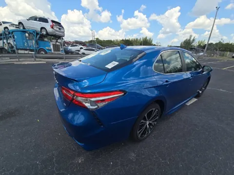 More photos of 2019 Toyota Camry SE at Clement Supercenter Ohio, OH