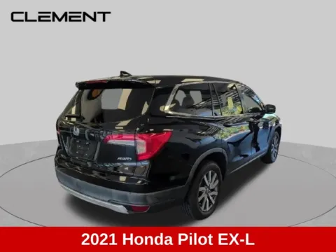 More photos of 2021 Honda Pilot EX-L at Clement Supercenter Ohio, OH