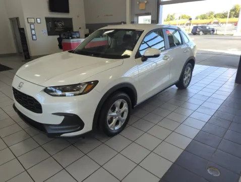 White 2023 Honda HR-V LX for sale in Mansfield, OH