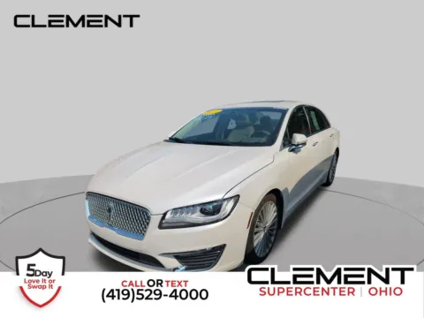 White 2017 Lincoln MKZ Reserve for sale in Mansfield, OH