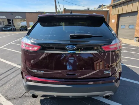 More photos of 2019 Ford Edge SEL at Clement Supercenter Ohio, OH