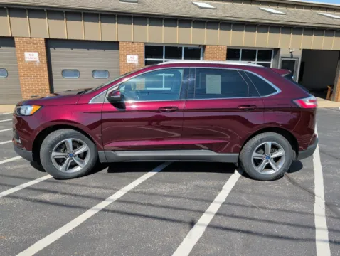 Photos of 2019 Ford Edge SEL for sale in Mansfield, OH at Clement Supercenter Ohio
