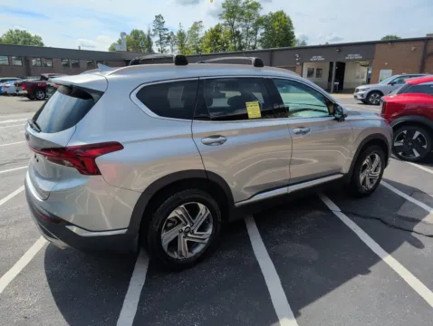 More photos of 2022 Hyundai Santa Fe SEL at Clement Supercenter Ohio, OH