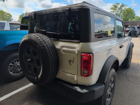 More photos of 2022 Ford Bronco Big Bend at Clement Supercenter Ohio, OH