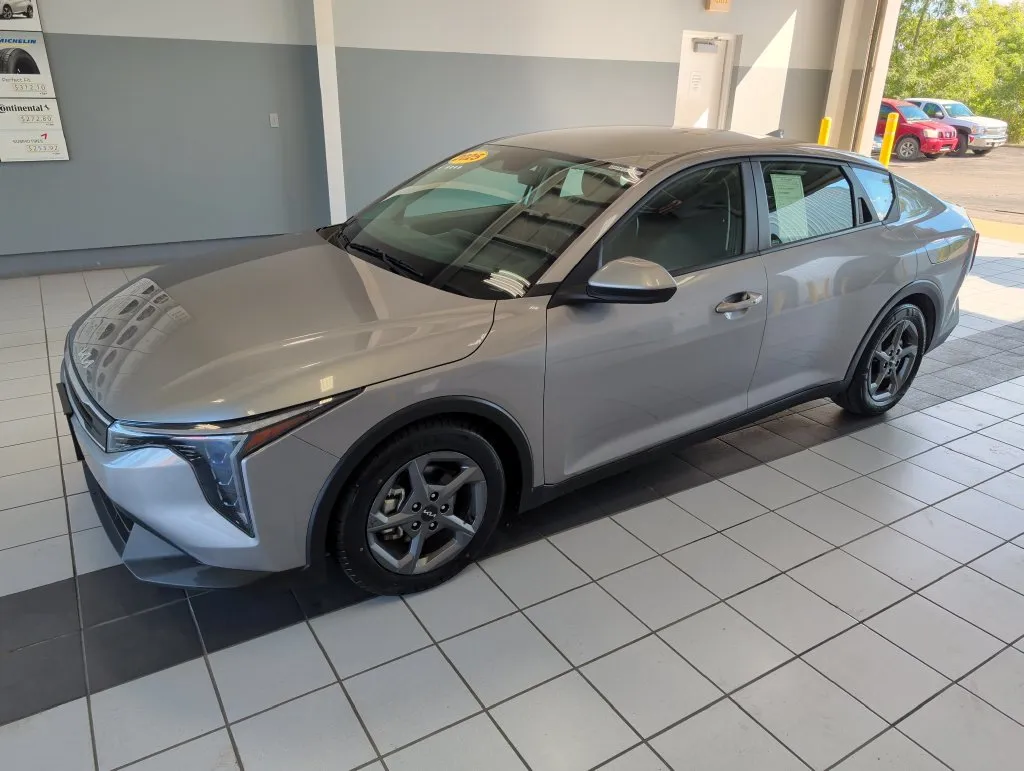 2025 Kia K4