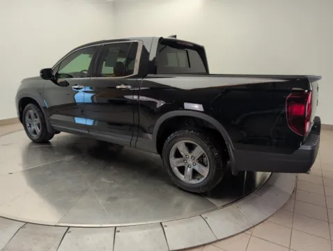 Photos of 2023 Honda Ridgeline RTL-E for sale in Mansfield, OH at Clement Supercenter Ohio