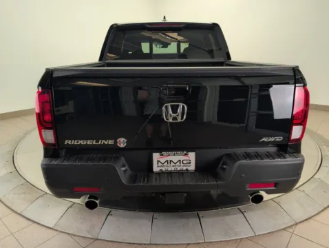 More photos of 2023 Honda Ridgeline RTL-E at Clement Supercenter Ohio, OH