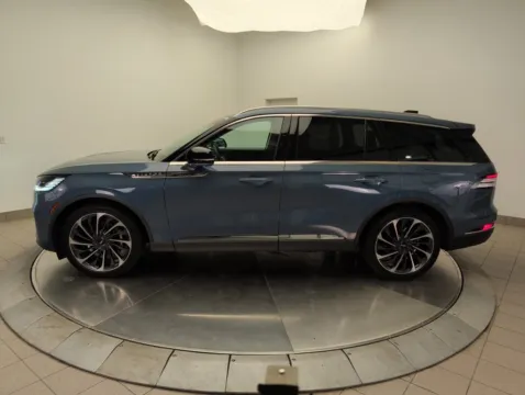 Photos of 2025 Lincoln Aviator Reserve for sale in Mansfield, OH at Clement Supercenter Ohio