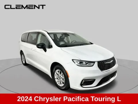 More photos of 2024 Chrysler Pacifica Touring L at Clement Supercenter Ohio, OH