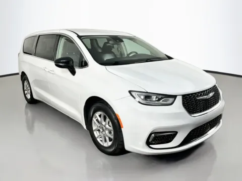 Another view of 2024 Chrysler Pacifica Touring L for sale in Mansfield, OH at Clement Supercenter Ohio