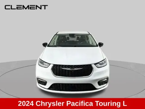 More photos of 2024 Chrysler Pacifica Touring L at Clement Supercenter Ohio, OH