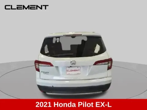 More photos of 2021 Honda Pilot EX-L at Clement Supercenter Ohio, OH