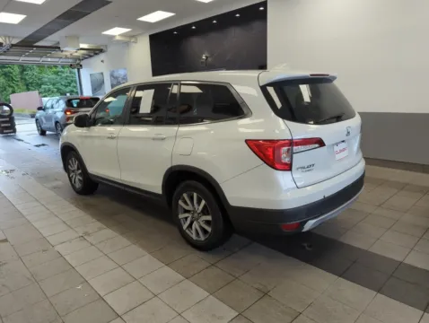 Photos of 2021 Honda Pilot EX-L for sale in Mansfield, OH at Clement Supercenter Ohio