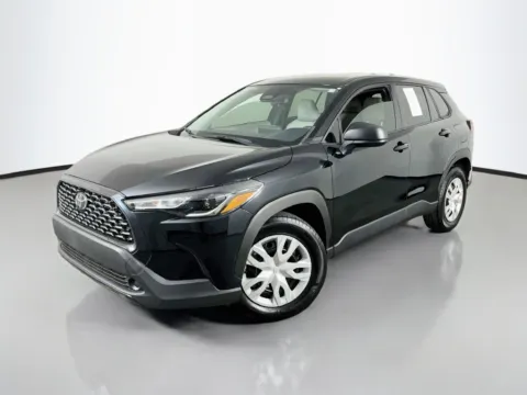 Black 2024 Toyota Corolla Cross L for sale in Mansfield, OH