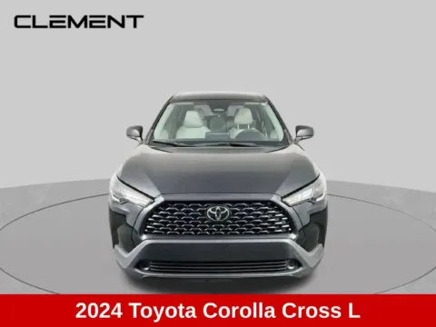 More photos of 2024 Toyota Corolla Cross L at Clement Supercenter Ohio, OH