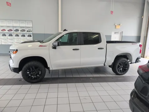 Photos of 2025 Chevrolet Silverado 1500 Custom Trail Boss for sale in Mansfield, OH at Clement Supercenter Ohio