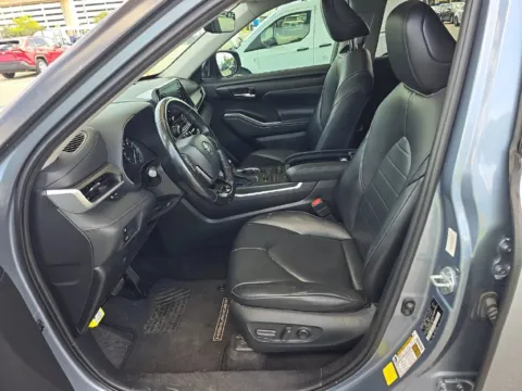Another view of 2021 Toyota Highlander XLE for sale in Mansfield, OH at Clement Supercenter Ohio
