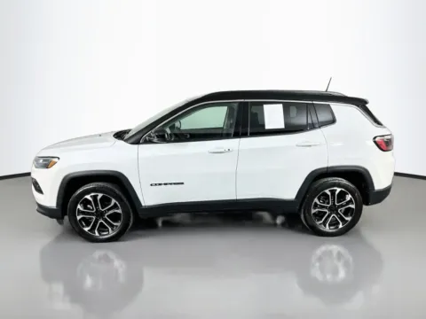More photos of 2022 Jeep Compass Limited at Clement Supercenter Ohio, OH