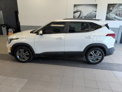 Photos of 2022 Kia Seltos S for sale in Mansfield, OH at Clement Supercenter Ohio