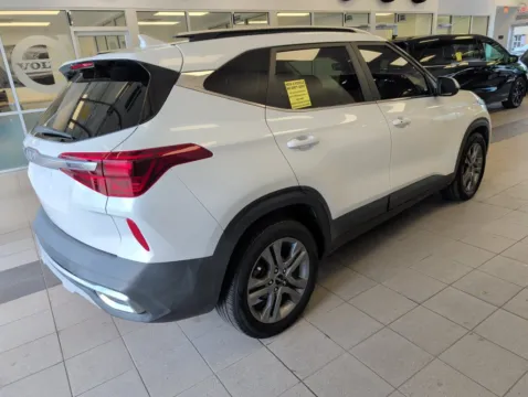More photos of 2022 Kia Seltos S at Clement Supercenter Ohio, OH