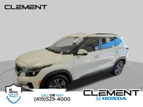 White 2022 Kia Seltos S for sale in Mansfield, OH