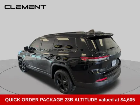 More photos of 2023 Jeep Grand Cherokee L Altitude at Clement Supercenter Ohio, OH