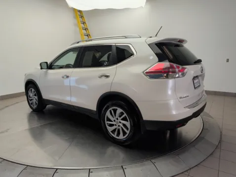 Another view of 2015 Nissan Rogue SL for sale in Mansfield, OH at Clement Supercenter Ohio