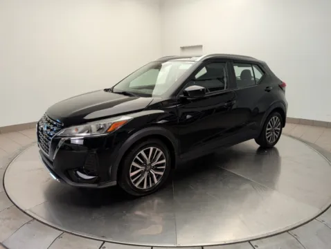 Black 2022 Nissan Kicks SV for sale in Mansfield, OH