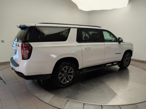 More photos of 2024 Chevrolet Suburban Z71 at Clement Supercenter Ohio, OH