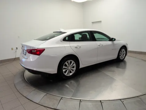 More photos of 2024 Chevrolet Malibu LT at Clement Supercenter Ohio, OH