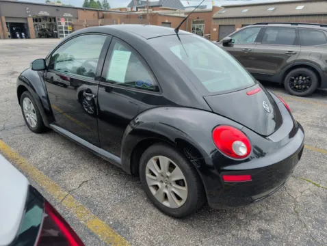More photos of 2008 Volkswagen Beetle S at Clement Supercenter Ohio, OH