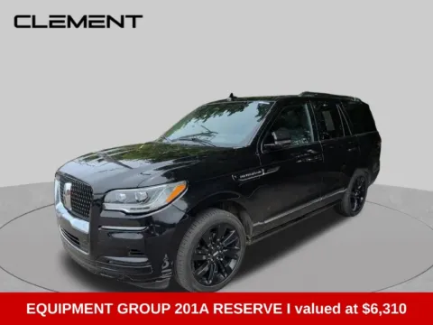 More photos of 2023 Lincoln Navigator Reserve at Clement Supercenter Ohio, OH