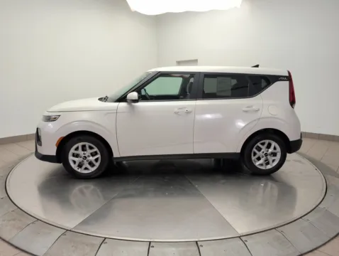 Photos of 2022 Kia Soul S for sale in Mansfield, OH at Clement Supercenter Ohio