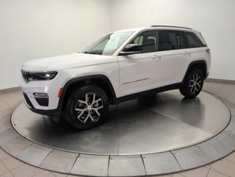 White 2023 Jeep Grand Cherokee Limited for sale in Mansfield, OH