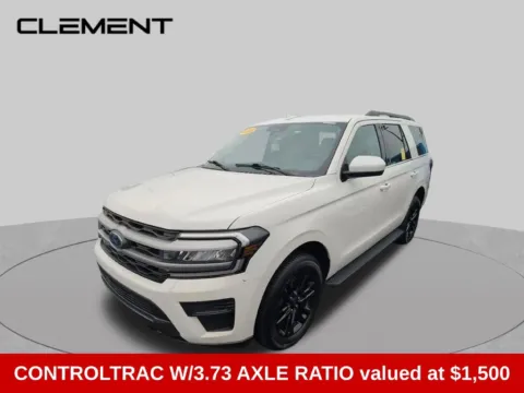 More photos of 2022 Ford Expedition XLT at Clement Supercenter Ohio, OH